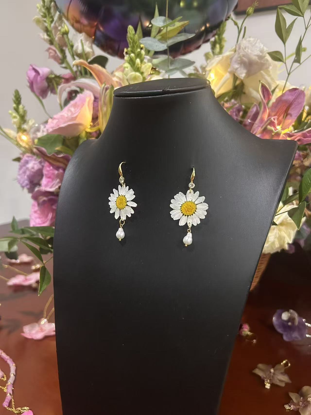 Real daisy earrings